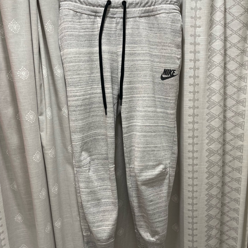 Nike Heather Gray Sweatpants